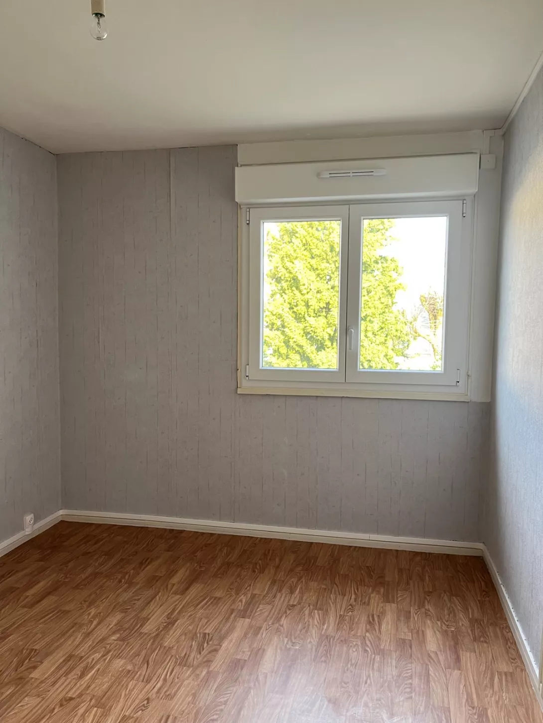  Location appartement T4  66.00m²  à Avize  (51190)  - ER.64360 - Galerie 6 - Ouvrir l'image en pleine taille