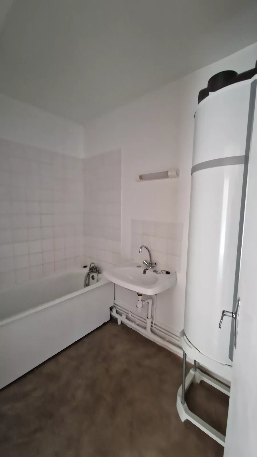  Location maison T4  71.00m²  à Haussimont  (51320)  - ER.64856 - Galerie 1 - Ouvrir l'image en pleine taille
