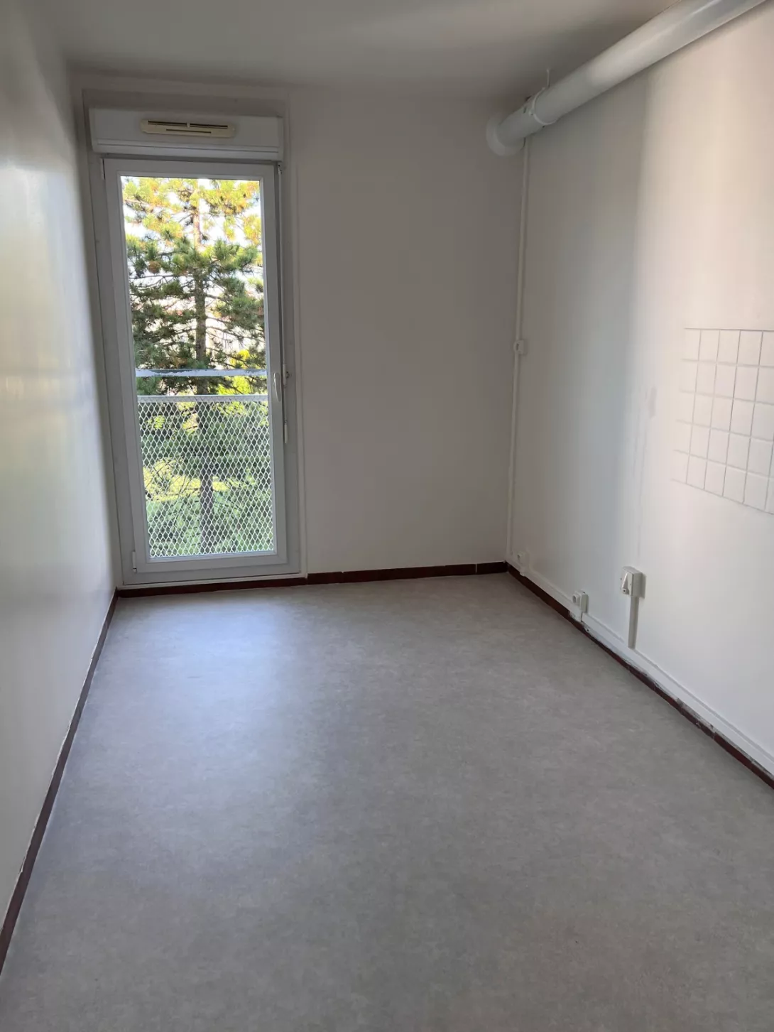  Location appartement T3  59.70m²  à Epernay  (51200)  - ER.65779 - Galerie 4 - Ouvrir l'image en pleine taille