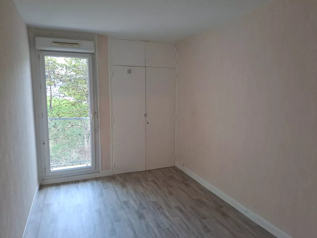  Location appartement T4  75.40m²  à Epernay  (51200)  - ER.65789 - Galerie 3 - Ouvrir l'image en pleine taille