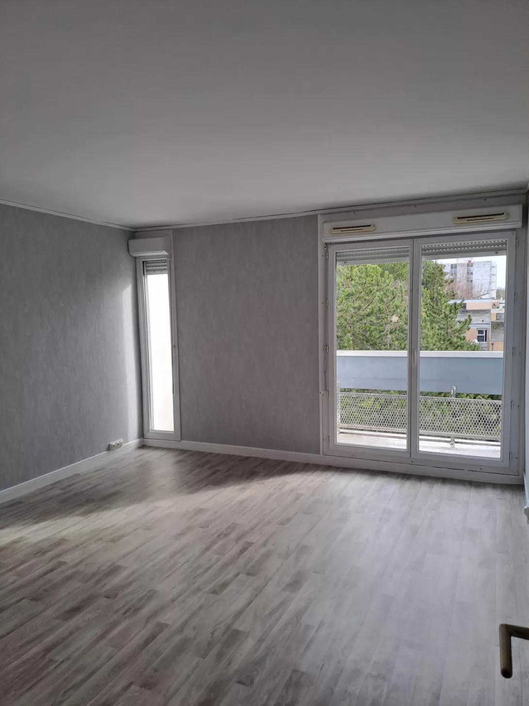  Location appartement T4  75.40m²  à Epernay  (51200)  - ER.65789 - Galerie 1 - Ouvrir l'image en pleine taille
