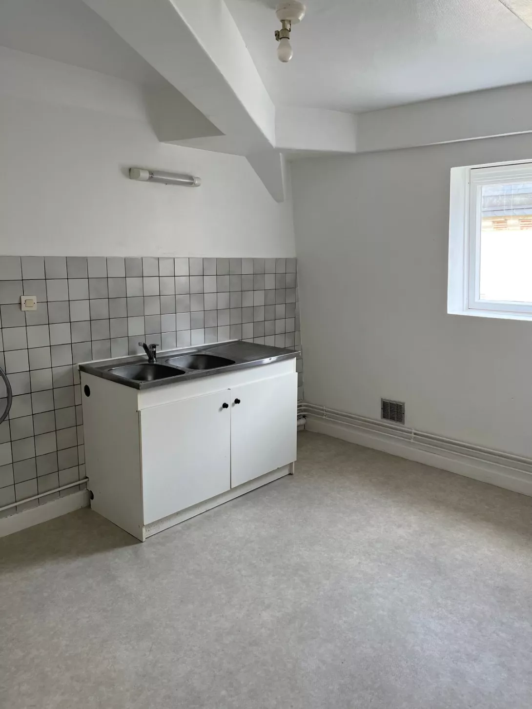  Location appartement T2  55.00m²  à Epernay  (51200)  - ER.65896 - Galerie 3 - Ouvrir l'image en pleine taille