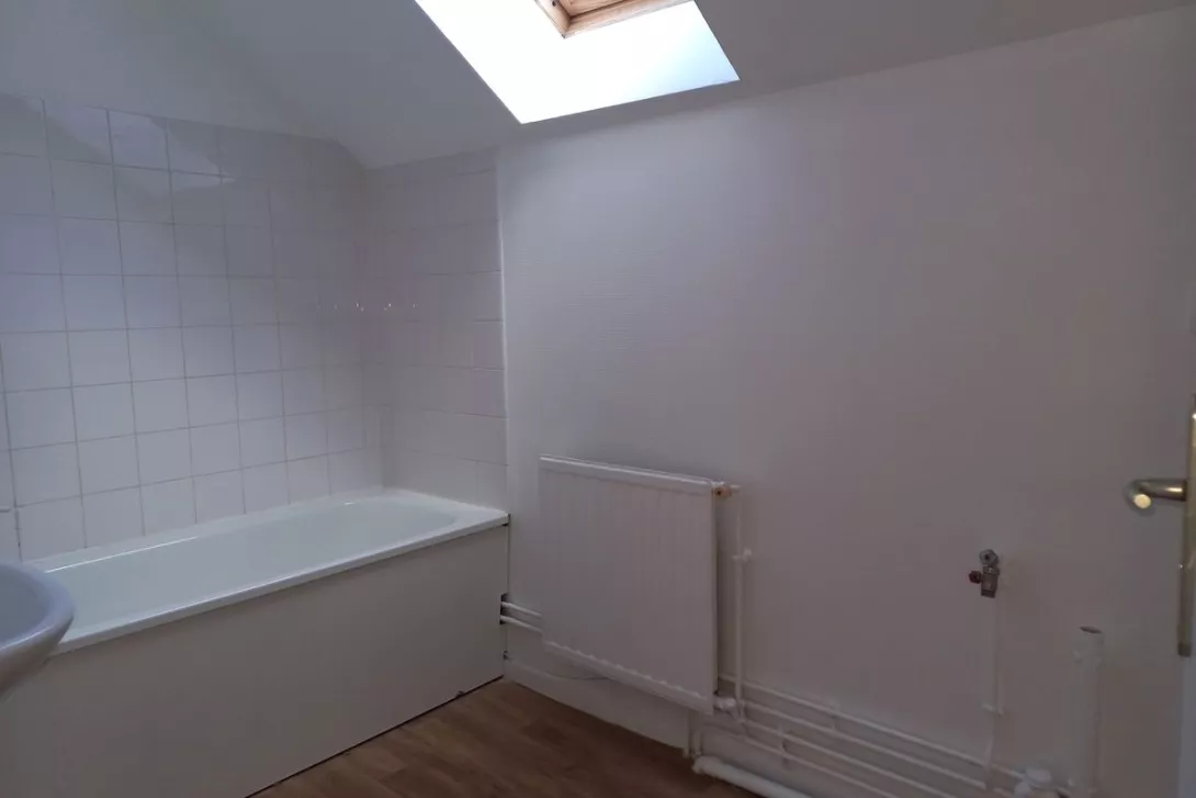  Achat maison T5  98.00m²  à Fere-Champenoise  (51230)  - ER.66354 - Galerie 6 - Ouvrir l'image en pleine taille