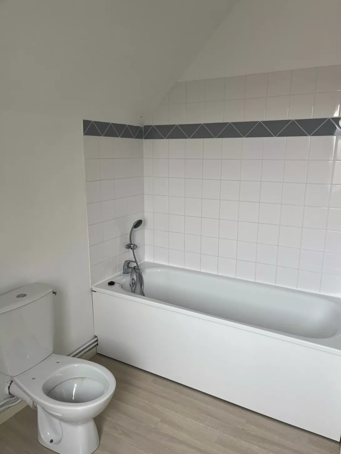  Location appartement T4  90.26m²  à Blancs Coteaux  (51130)  - ER.66592 - Galerie 10 - Ouvrir l'image en pleine taille