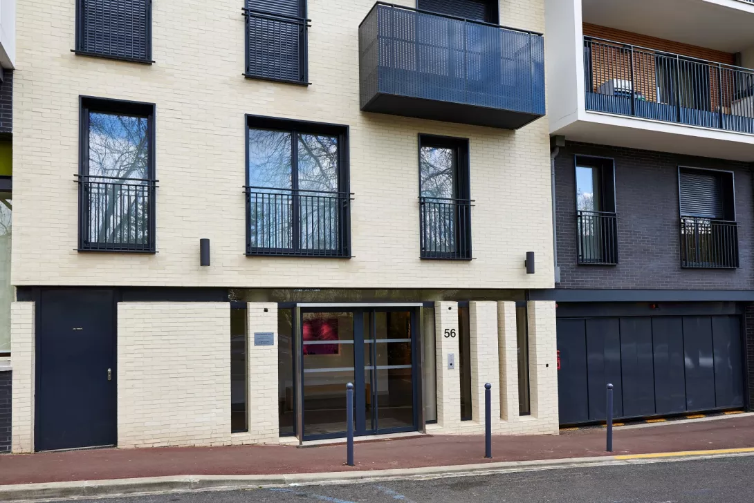  Location parking  12.00m²  à Fontenay-Aux-Roses  (92260)  - ER.G1808.01037 - Galerie 1 - Ouvrir l'image en pleine taille