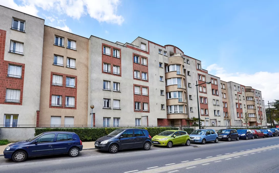  Location garage  9.60m²  à Corbeil-Essonnes  (91100)  - ER.G1831.01022 - Galerie 1 - Ouvrir l'image en pleine taille