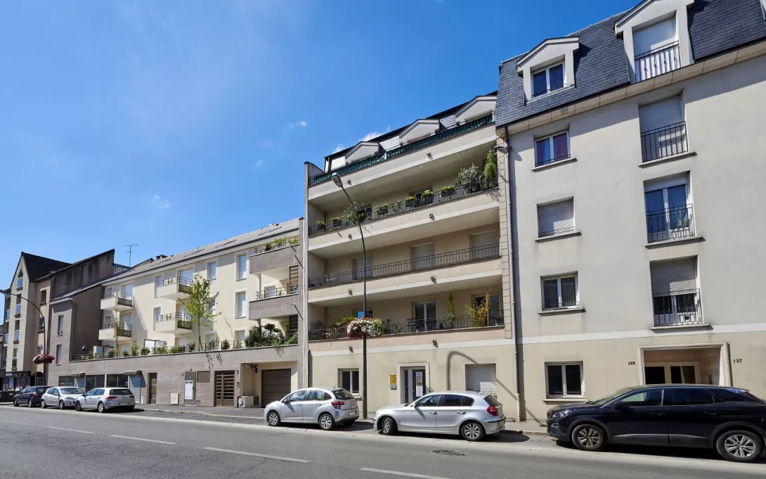  Location parking  12.00m²  à Vaujours  (93410)  - ER.G2021.01017 - Galerie 1 - Ouvrir l'image en pleine taille