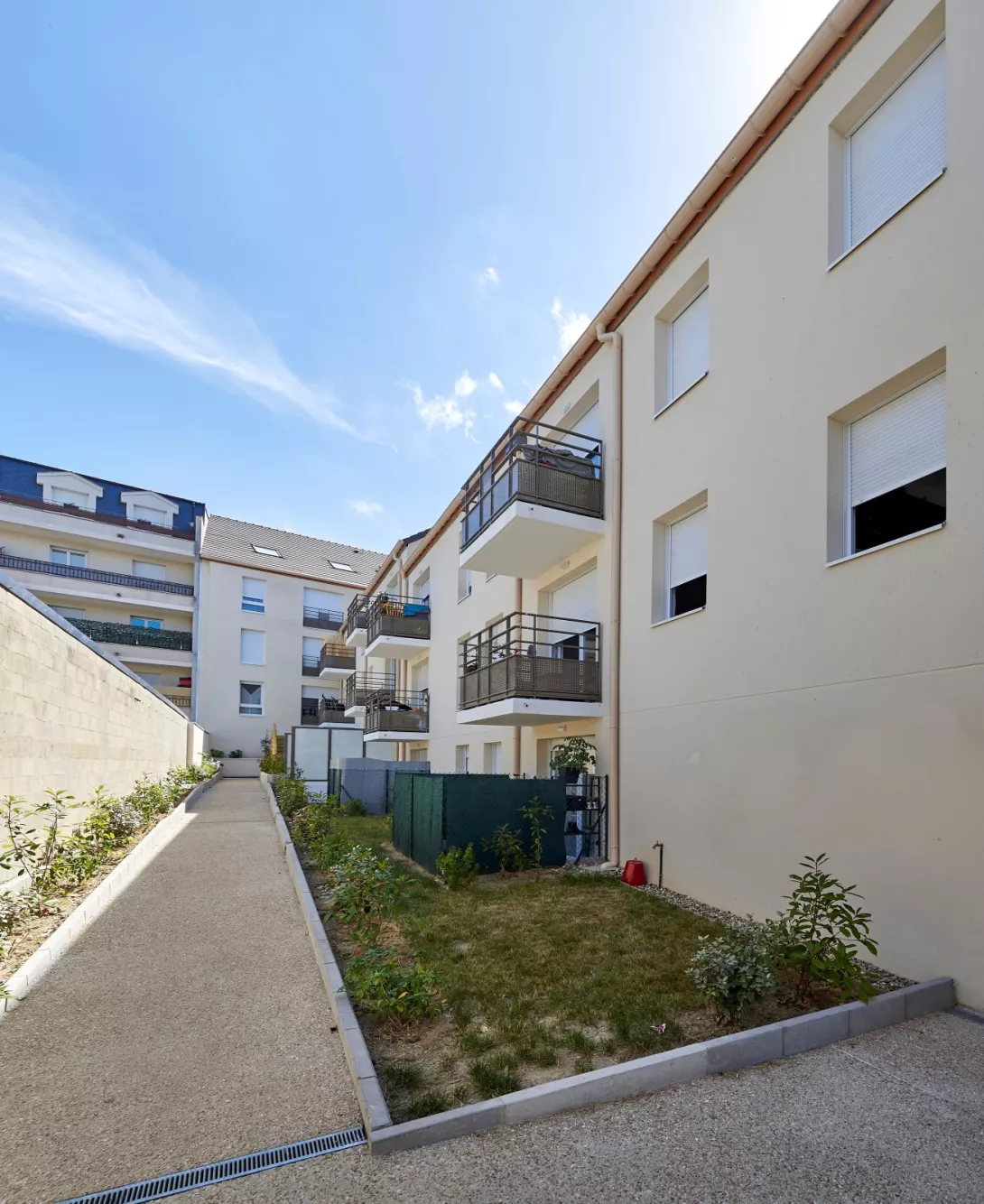  Location parking  12.00m²  à Vaujours  (93410)  - ER.G2021.01018 - Galerie 3 - Ouvrir l'image en pleine taille