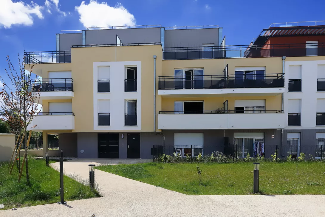  Location parking  17.18m²  à Pontault-Combault  (77340)  - ER.G2126.01170 - Galerie 1 - Ouvrir l'image en pleine taille