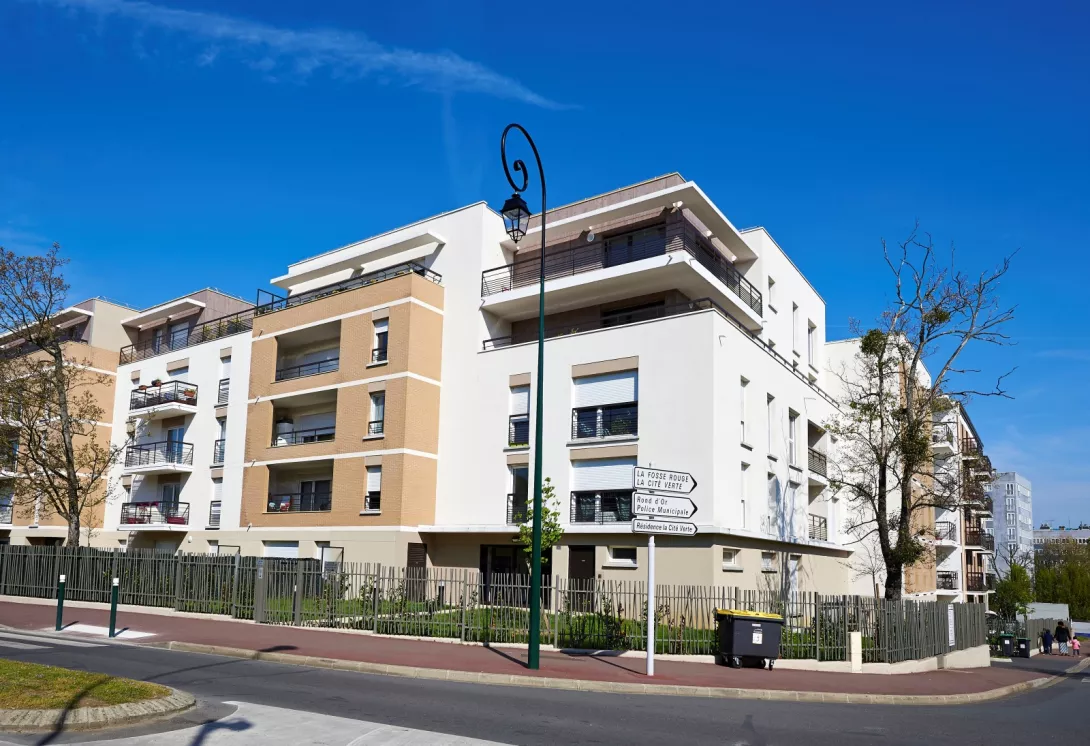 Location parking
                                                    17.70m²                           à Sucy-En-Brie                           (94370)                          - ER.G1427.01150
                          - Galerie 6